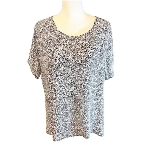 NWOT DR 2 Black & White Animal Print Top - Picture 2 of 6